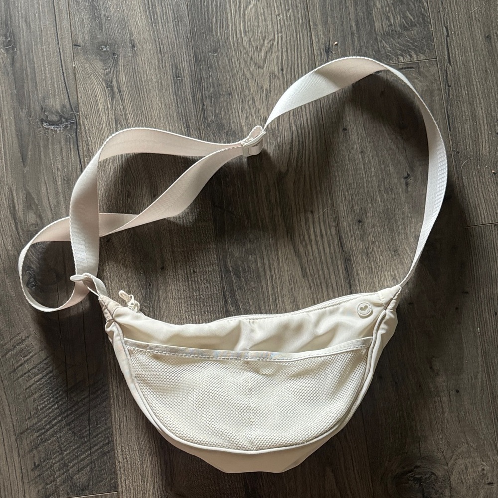 Claire’s Cream Crossbody Bag